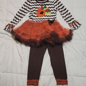 Nannette Thanksgiving outfit